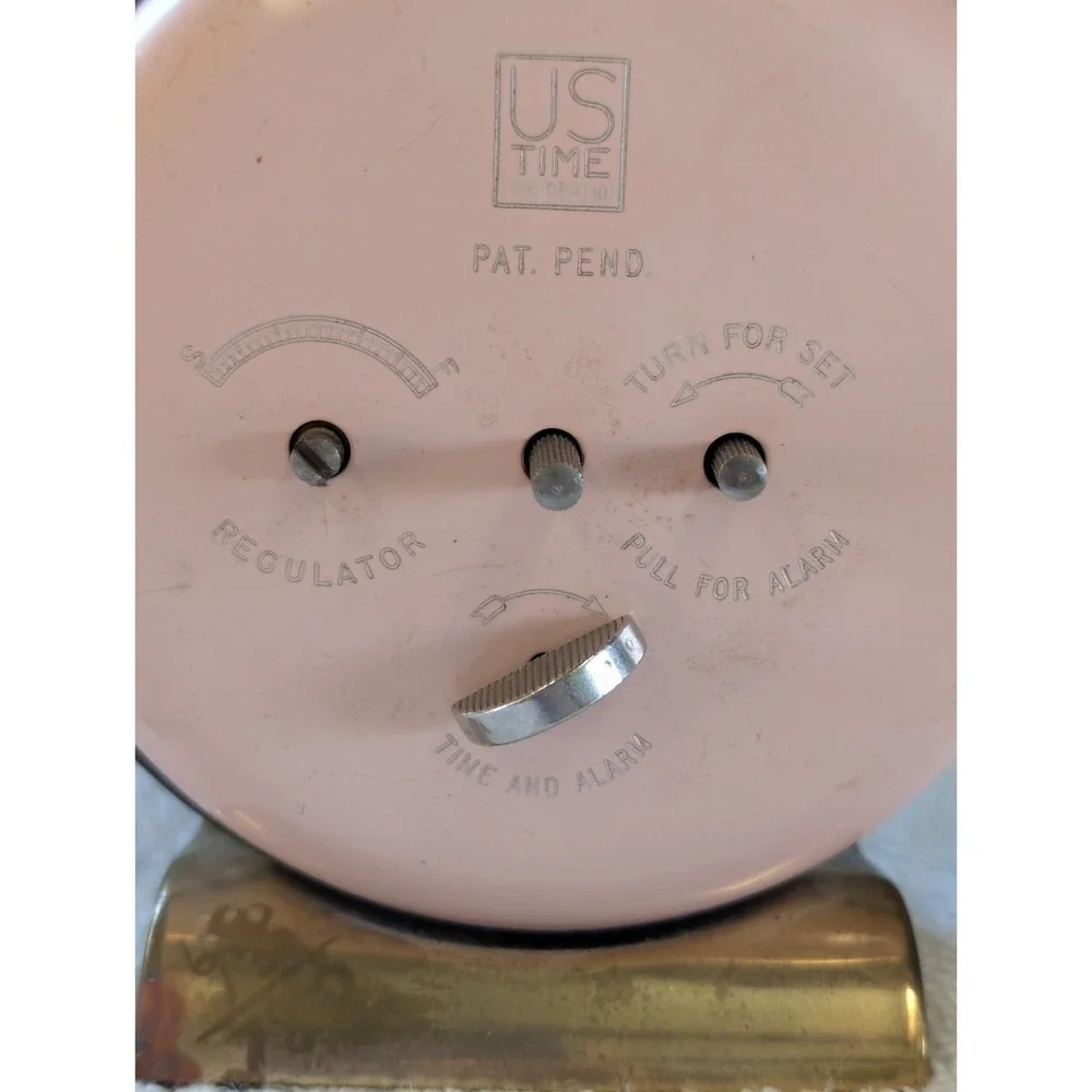 Vintage Retro Mid Century Wind Alarm Clock Round Pink Rose Flower US Time Rare